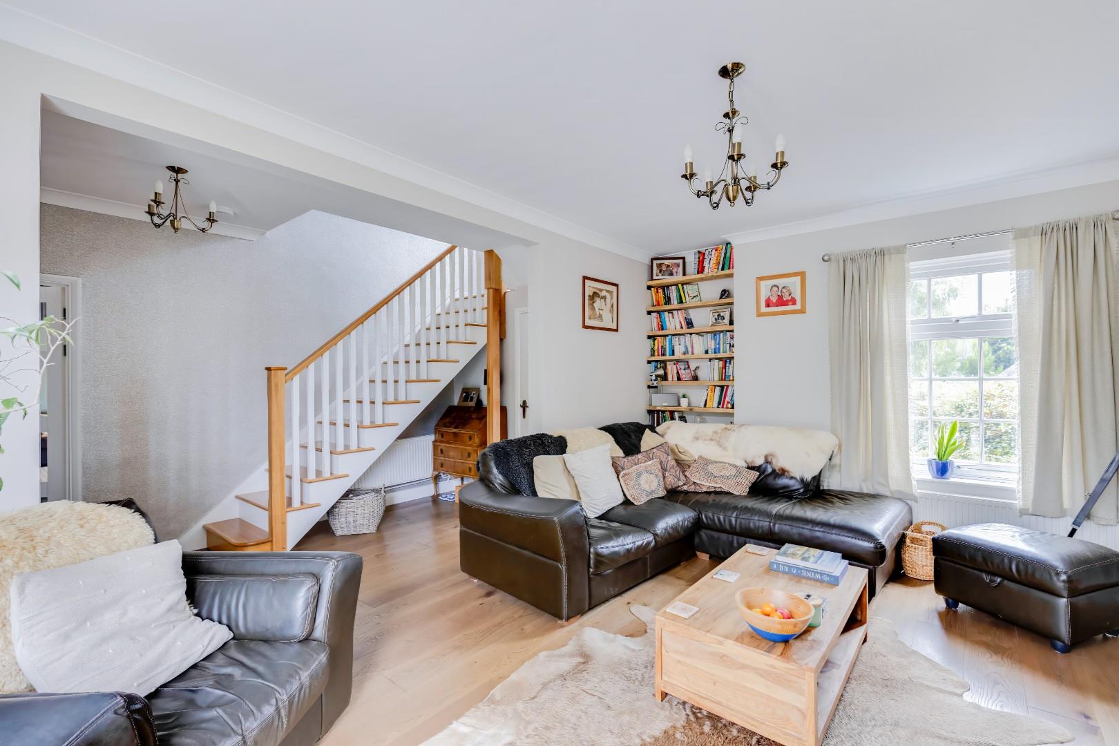 Bracklinn, St. Quentins Close, Llanblethian, Cowbridge, Vale of Glamorgan, CF71 7EZ